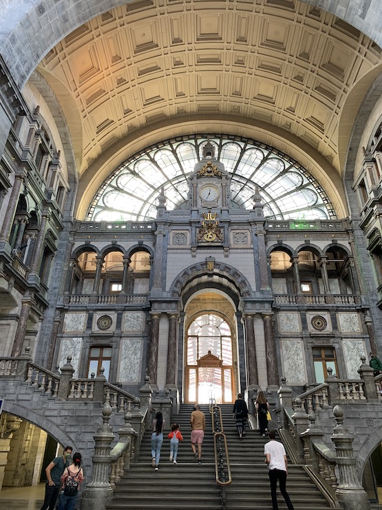 アントワープ　中央駅